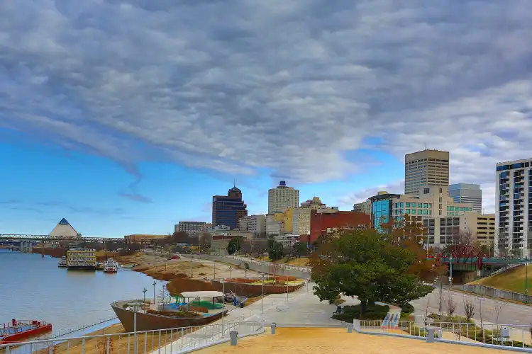 Hotels near Beale St