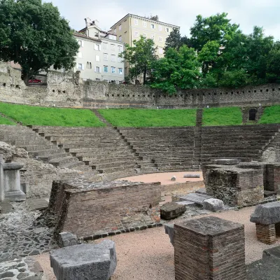 Hoteles cerca de Parrocchia San Pasquale Baylon