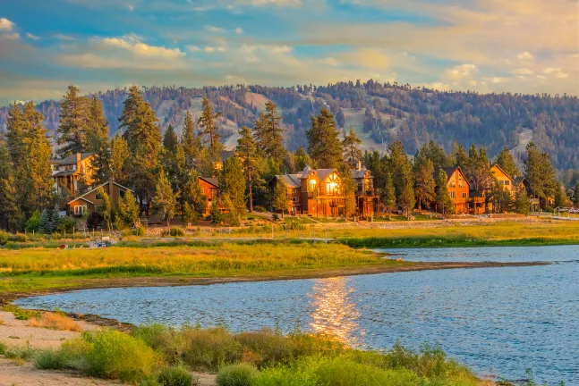 Hotels near Big Bear Alpine Zoo