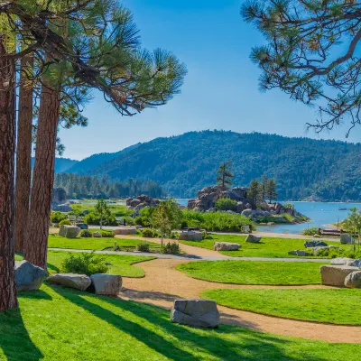 Hotels near Boulder Bay Park