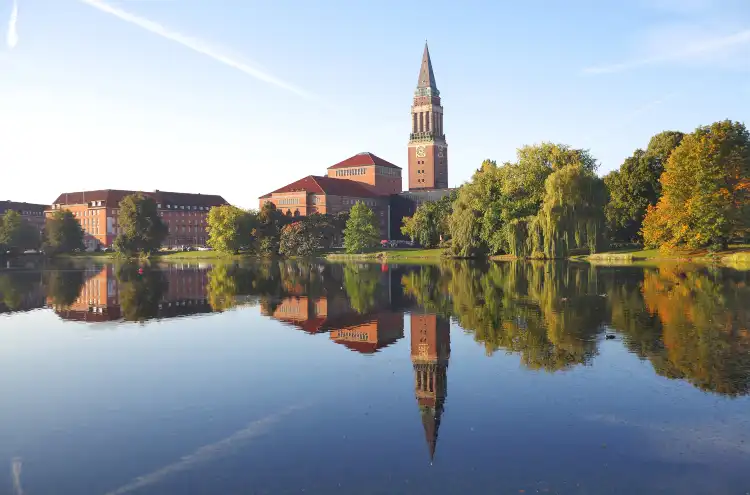 Hotels near Leuchtturm Kiel-Holtenau