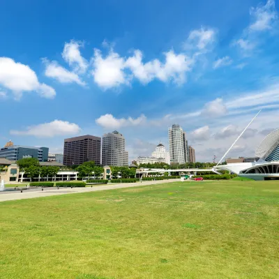 Hotels near Milwaukee Federal Building & U.S. Courthouse