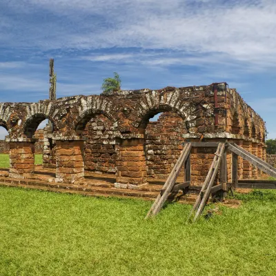 Hoteles cerca de Parroquia Santísima Trinidad