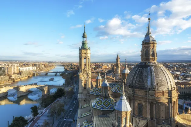 Hotels in Zaragoza With Breakfast