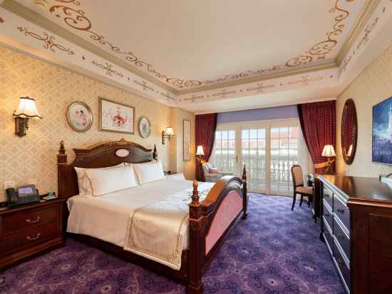 Hong Kong Disneyland Hotel Rooms