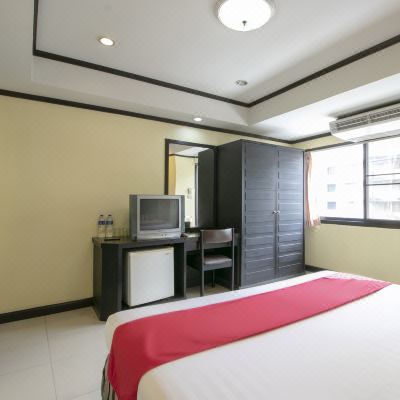 Superior Double Room OYO 75385 Hotel Win Long Promo Code