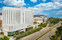 Eastin Hotel Penang Hotels near Queensbay Mall