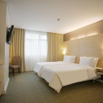 Deluxe Twin Room St Giles Makati – A St Giles Hotel, Manila Promo Code