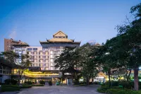 Xishuangbanna Jinghong Splashing Water Plaza Atour X Hotel Hotels near Yexianggu Railway Station