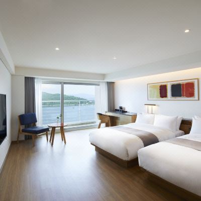 Family Twin Room with Lake View Lahan Select Gyeongju Promo Code