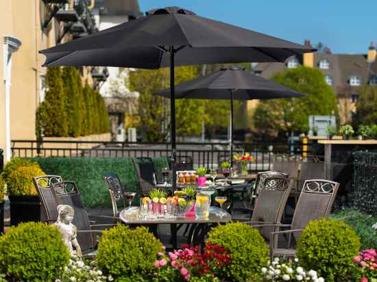 International Hotel Killarney Hotel Exterior