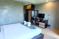 Narai Iyara Palace Hoteles cerca de Wat Sema Thong