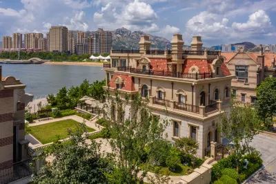 Floral Lux Hotel· Qingdao xianmo mountain language sea villa Hotels in Qingdao