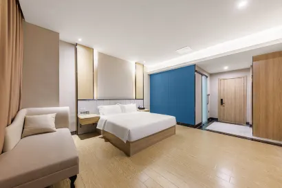 Guangzhou Prince Hotel (Huadu Shiling Leather City)