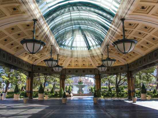 Bellagio Hotel & Casino Hotel Exterior