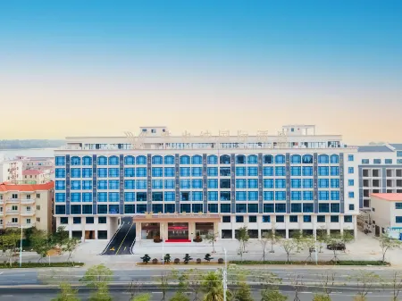 Vienna International Hotel Lufeng South Railway Station