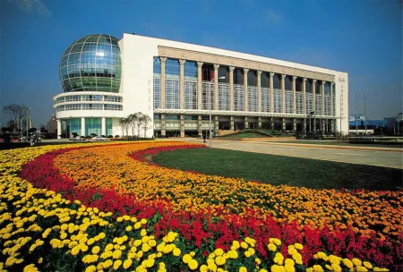 Oriental Riverside Hotel Shanghai (Shanghai International Convention Center)