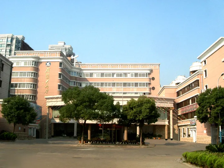 Haixiong Town Hotel Ningbo Town