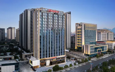 Hampton by Hilton Jiujiang Eight Mile Lake Hotel berhampiran Jiujiang Chengxi Harbor Container Wharf