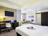 Ibis Styles Sharjah Hotels near Sharjah Aquarium