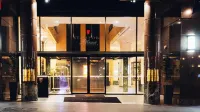 Stamford Plaza Melbourne Hotels near House