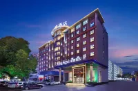 Ease Hotel (Jingmen Wanda Plaza Smart store) Hotels near Jingmen Botanical Garden