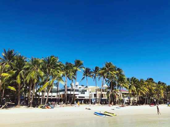 Henann Crystal Sands Resort Hotel Exterior