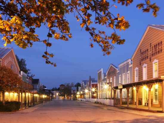 Disney Hotel Cheyenne Hotel Exterior