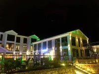 Huaili Wuji Boutique Hostel