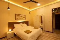 The Bilimbi Guesthouse and Inn Hotels in Huraa