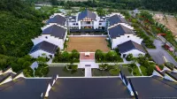 Narada Luojiayuan Resort Hoteles en Pujiang