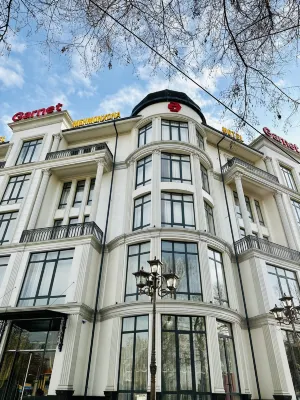 Garnet hotel Hotels near Grecheskiy Kul'turnyy Tsentr