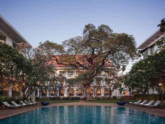 Raffles Hotel le Royal Hotel Exterior