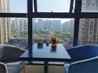 V boutique hotel Chengdu Отели в г. Чэнду