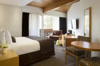 Banff Aspen Lodge Hotels near Banff Jasper Collection by Pursuit