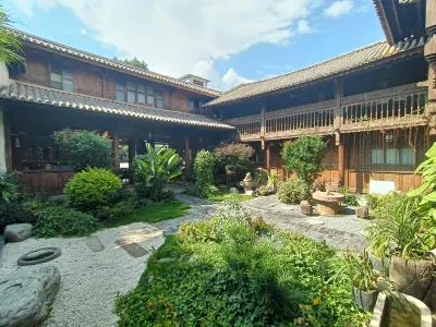 Huilan Garden Hotels in Weishan