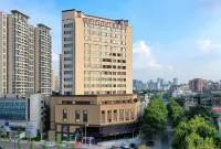 Mercure Chengdu Jinniu (Jinniu Wanda Plaza) Отели в г. Чэнду