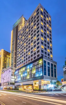 Fives Hotel Johor Bahru City Centre Отели рядом с достопримечательностью «Парк Рекреэйшенал»