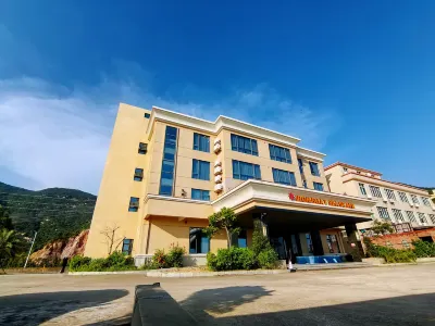 Taishan Iron Boat Seaview Hotel Hotels near Guanyin Palace