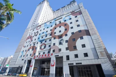 PHOENIX HOTEL TAICHUNG Hoteles cerca de Fengyuan Ciyi Guan