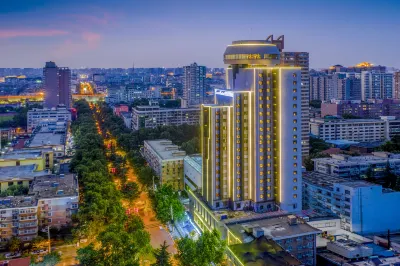 Licheng Hotel Yi  (Xi’an Bell and Drum Tower Xiaozhai Datang Everbright City) Отели рядом с достопримечательностью «Хуалунь Ван Цзя (Xi'an Taiwa Road Shop)»