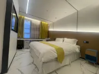 Dalian Le She Sleeping Hotel Hotels near Boyi Park