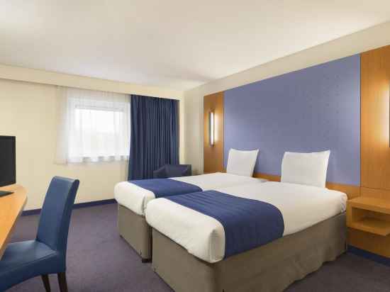 Ramada by Wyndham London North M1 Rooms