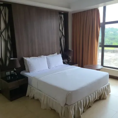 Golden Tulip Agulu Lake Hotel & Resort Hotels in Awka