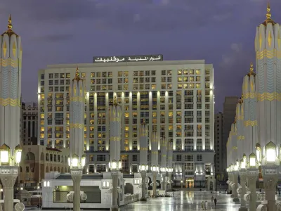 Anwar Al Madinah Mövenpick Hotel Hotels near Aliat Mall - Kinan