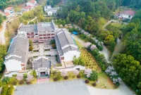 Yingshan Xiufeng Villa Hotel berhampiran Zhaoguan