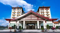 Grand Hotel Mangshi Shengshui Lake