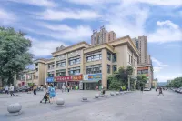 Fengqi Hotel Hotels near Three Mines