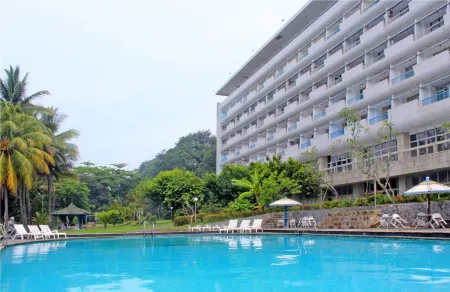 Grand Inna Samudra Beach Hotel