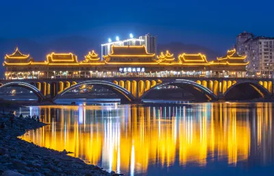 Lang Qiao Yinxiang Yucheng Hotel Hotels near Tibetan Tea Village, China